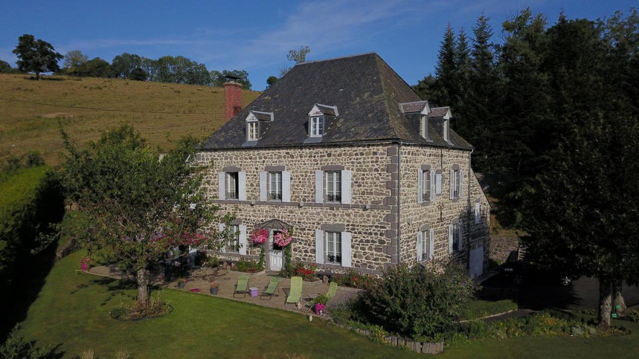 Maison D'Hotes La Nichee Rochefort-Montagne Ngoại thất bức ảnh